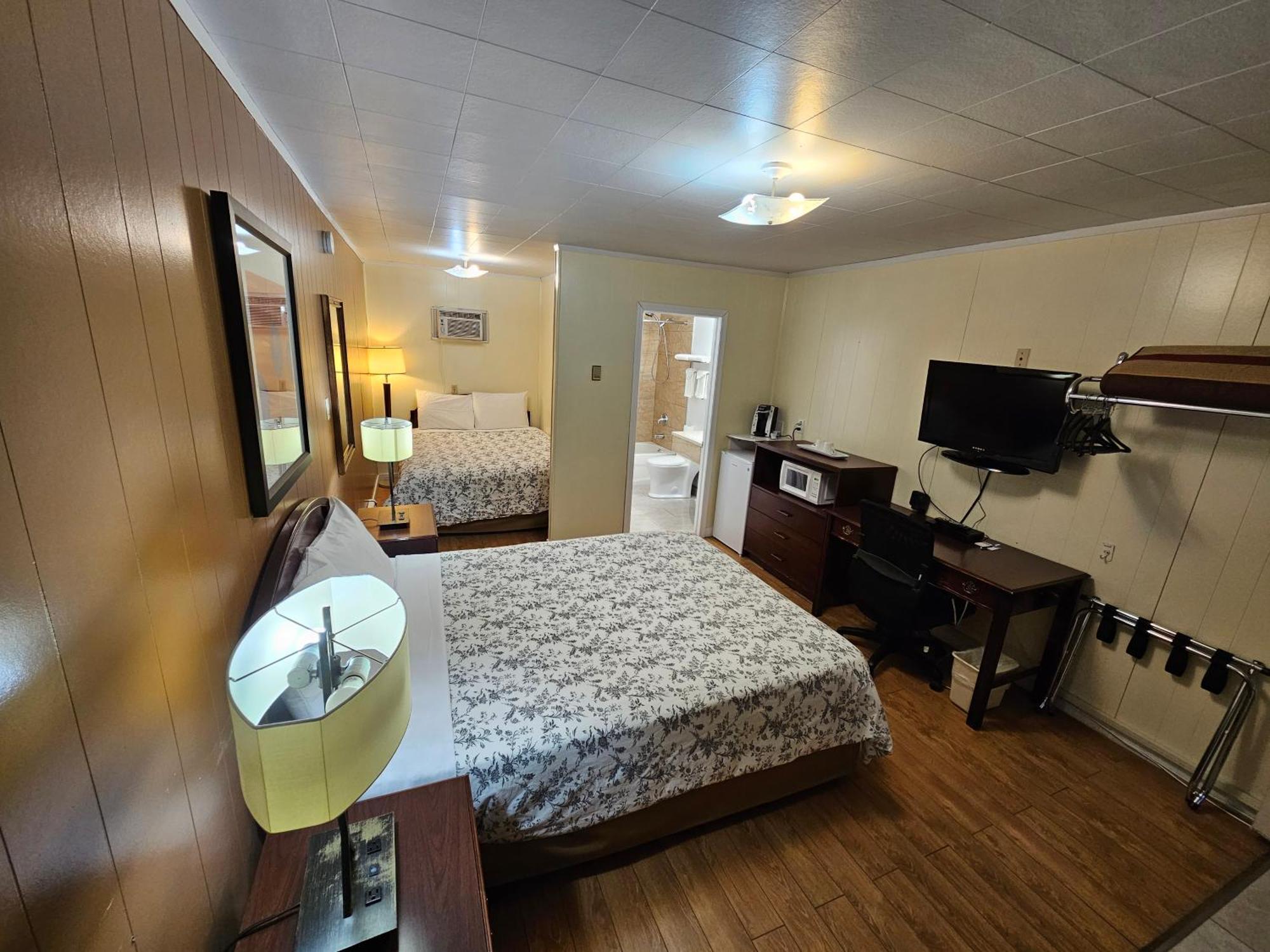 Parkway Motel & European Lodges ピンチャー・クリーク エクステリア 写真