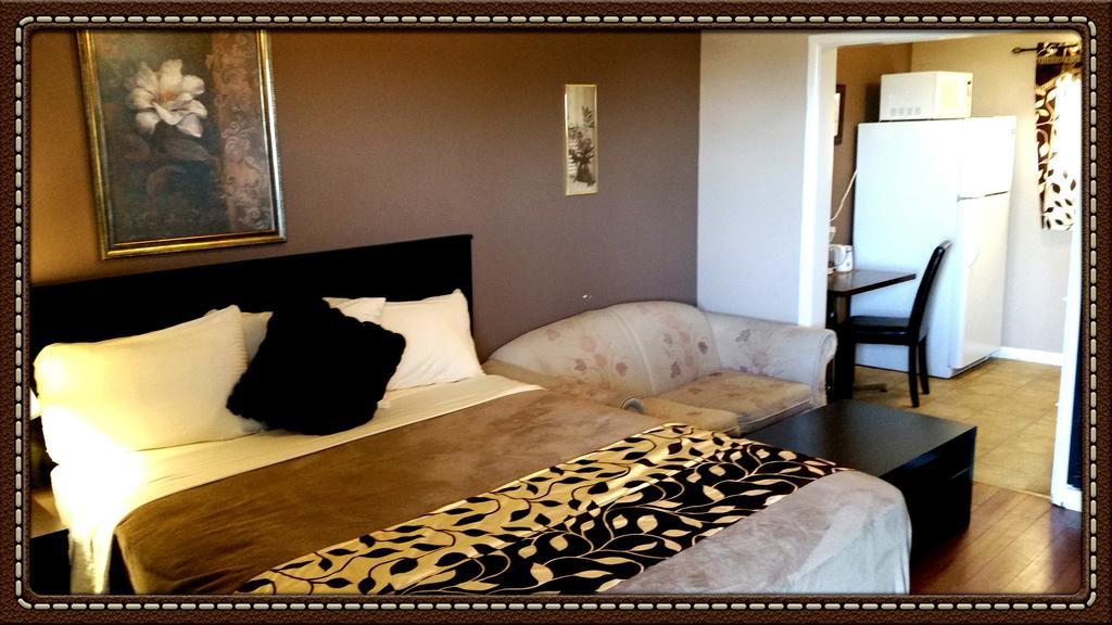 Parkway Motel & European Lodges ピンチャー・クリーク エクステリア 写真