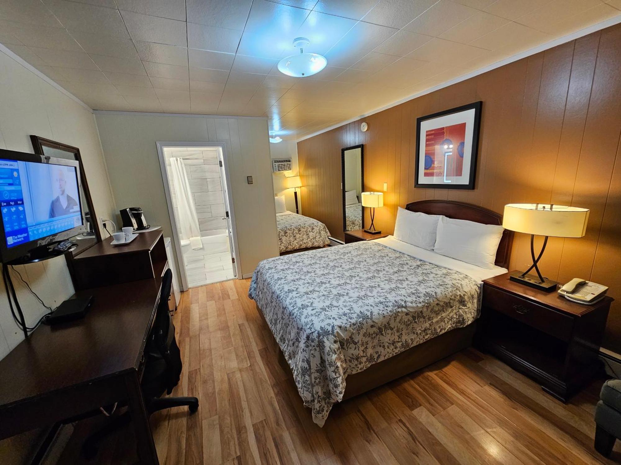 Parkway Motel & European Lodges ピンチャー・クリーク 部屋 写真