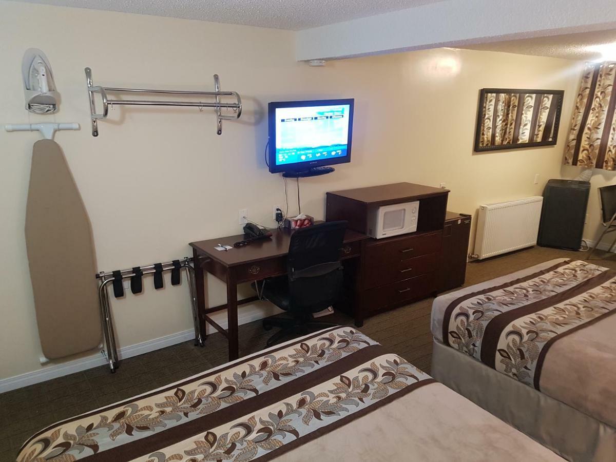 Parkway Motel & European Lodges ピンチャー・クリーク エクステリア 写真